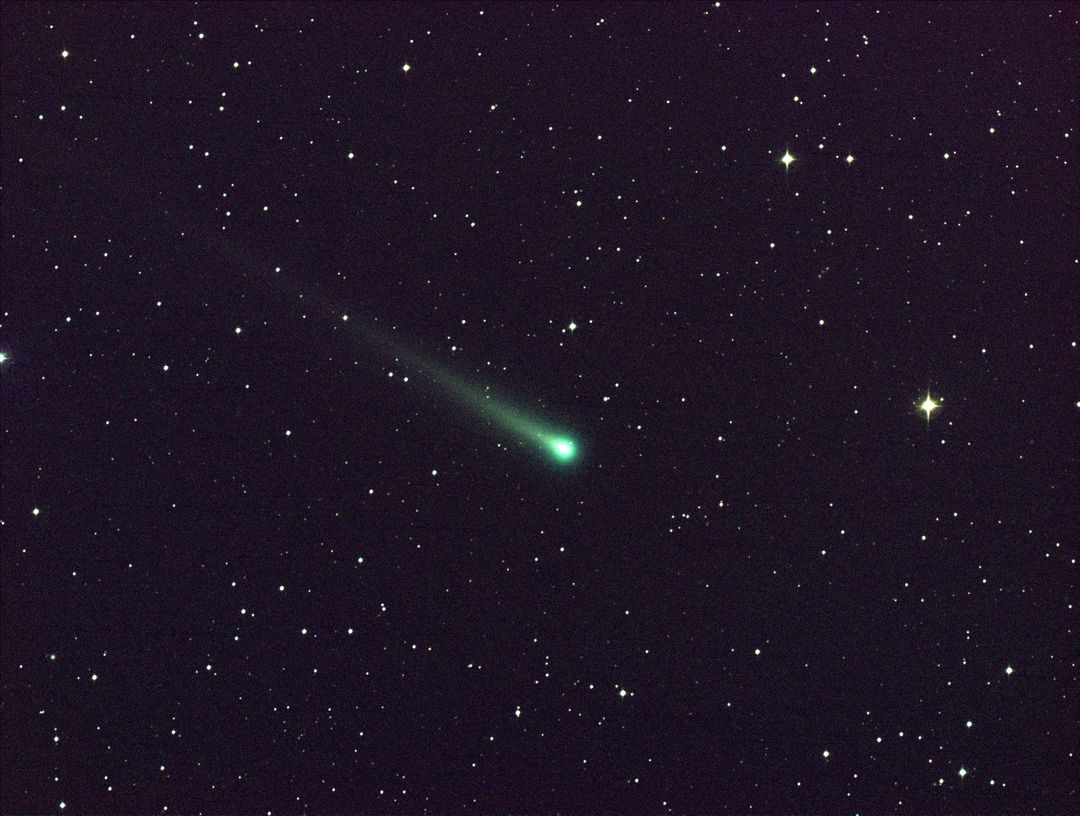 Comet ISON Passes Through Virgo - Free Images, Stock Photos and Pictures on Pikwizard.com