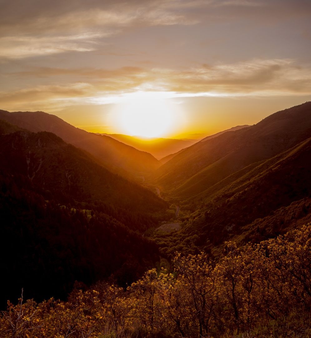 Serene Sunset Over Mountain Valley with Golden Light - Free Images, Stock Photos and Pictures on Pikwizard.com