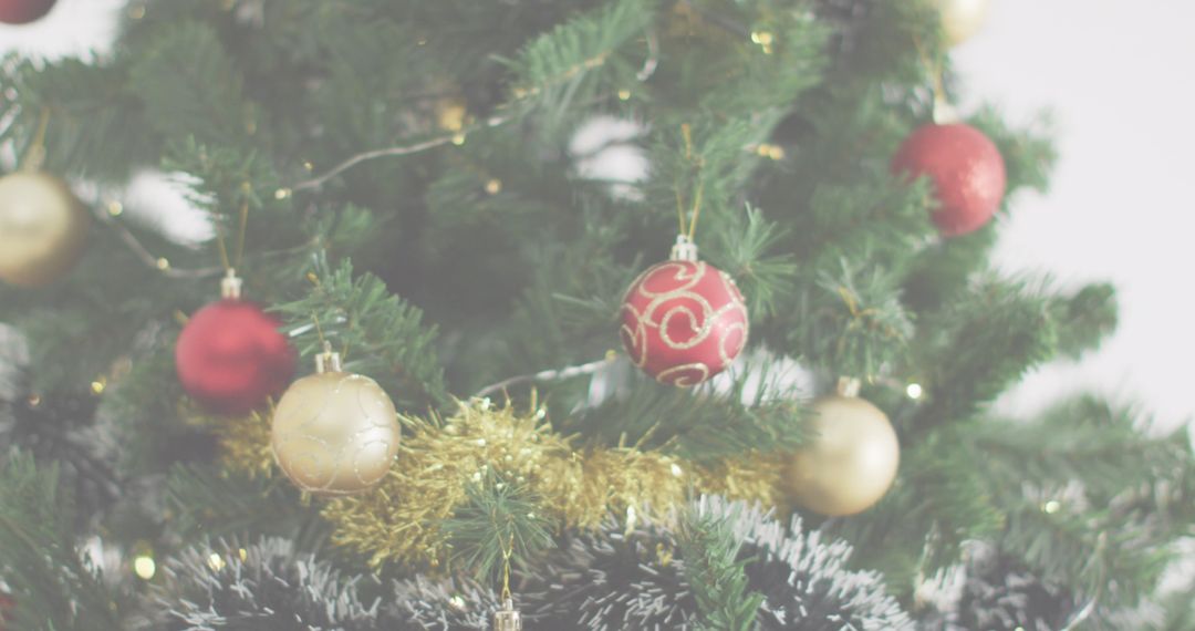 Festive Christmas Tree with Red and Gold Ornaments
