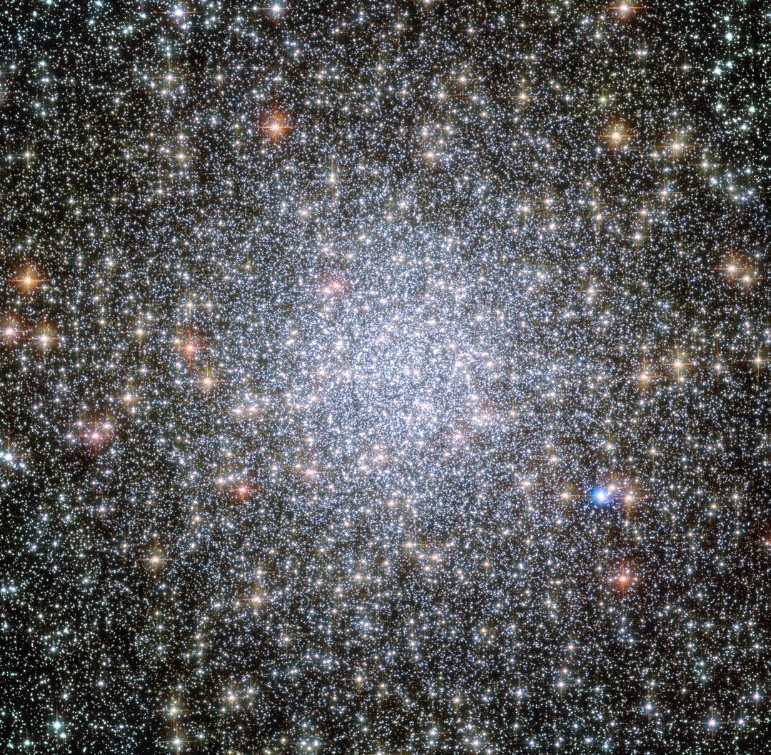 Hubble View of Star Migration in Globular Cluster 47 Tucanae - Free Images, Stock Photos and Pictures on Pikwizard.com