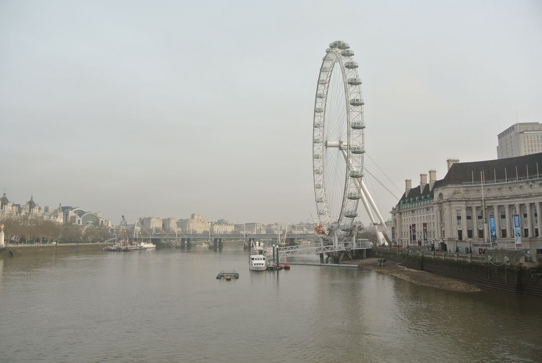 London Eye and Thames River on Overcast Day - Free Images, Stock Photos and Pictures on Pikwizard.com