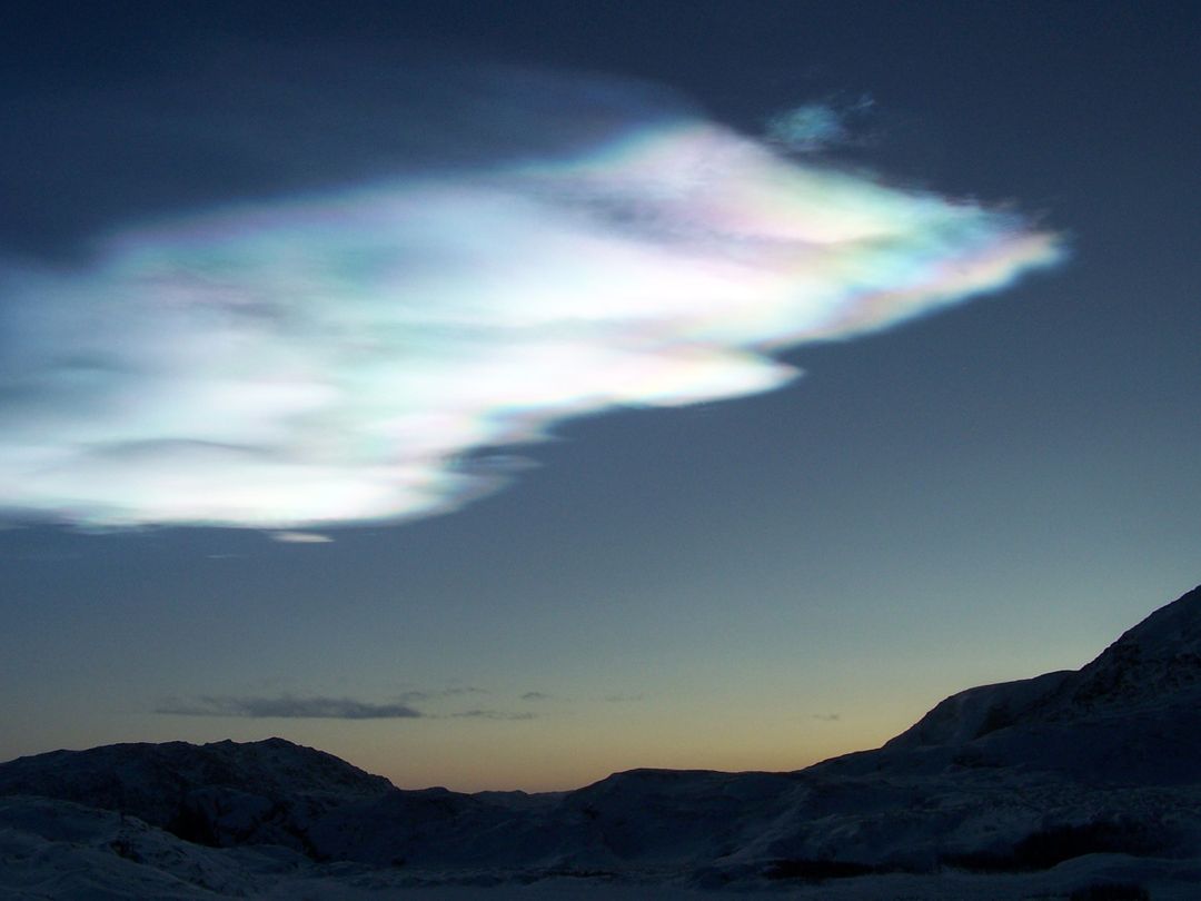 Stunning Polar Stratospheric Cloud at Dusk in Arctic Landscape - Free Images, Stock Photos and Pictures on Pikwizard.com