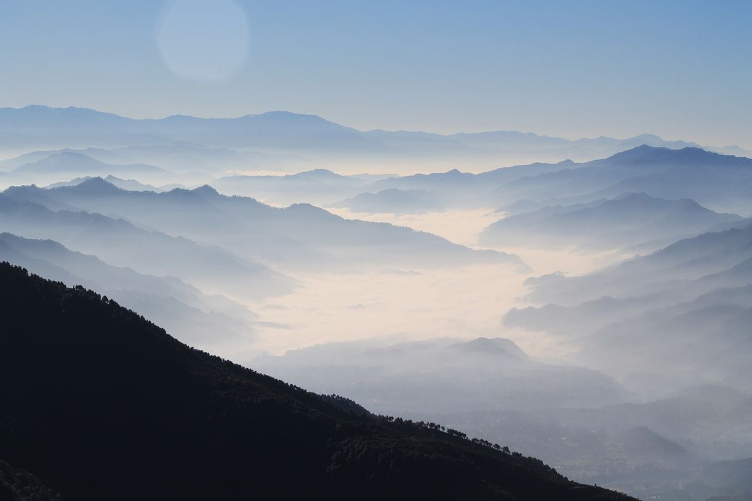 Serene Mountain Range Above the Clouds - Free Images, Stock Photos and Pictures on Pikwizard.com