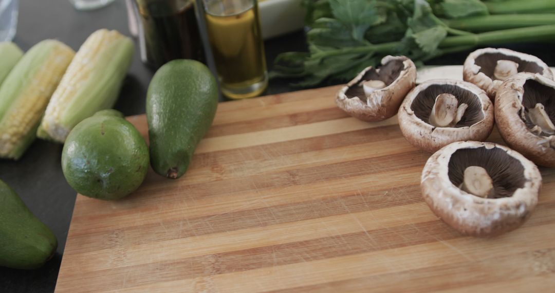 Fresh Vegetables on Wooden Cutting Board for Healthy Cooking - Free Images, Stock Photos and Pictures on Pikwizard.com