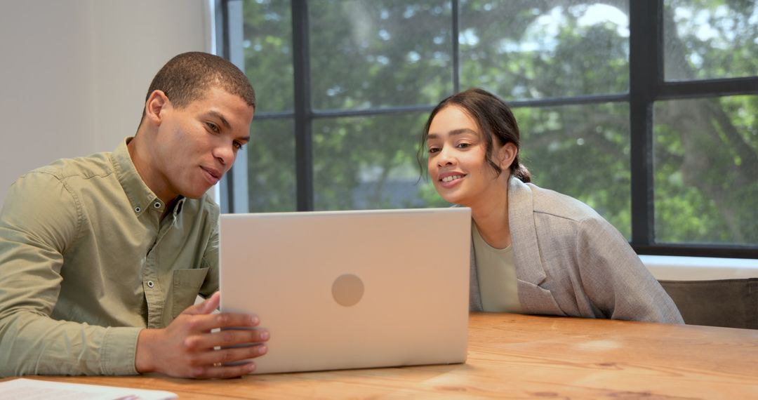 Ensuring Successful Team Collaboration in Modern Office