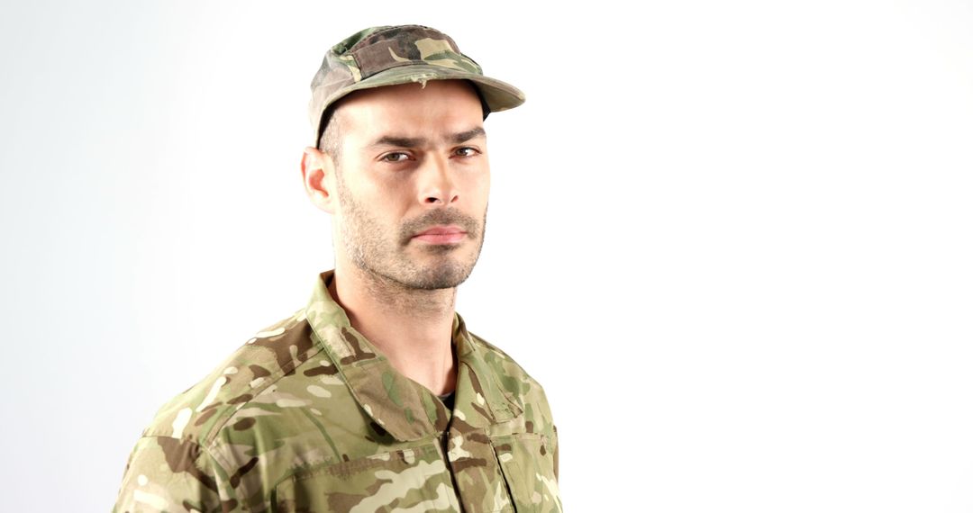 Portrait of Confident Male Soldier in Camouflage Uniform - Free Images, Stock Photos and Pictures on Pikwizard.com