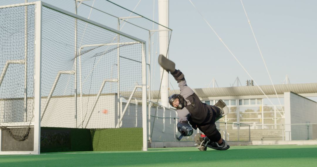 Side view of a Caucasian male field hockey goalkeeper - Free Images, Stock Photos and Pictures on Pikwizard.com