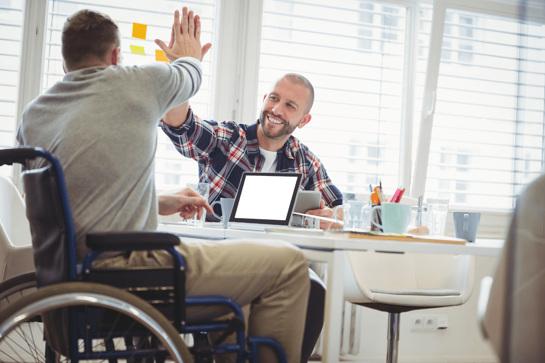 Transparent Energetic Collaboration Boosts Productivity