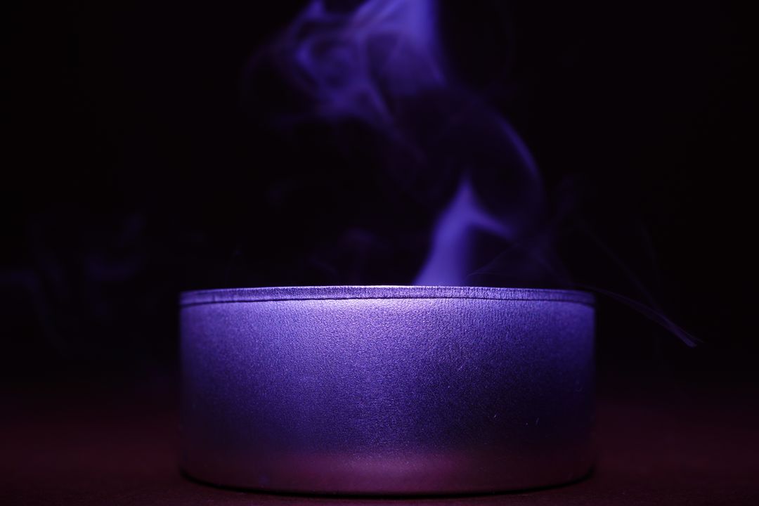 Purple Scented Candle with Soft Smoke Trail