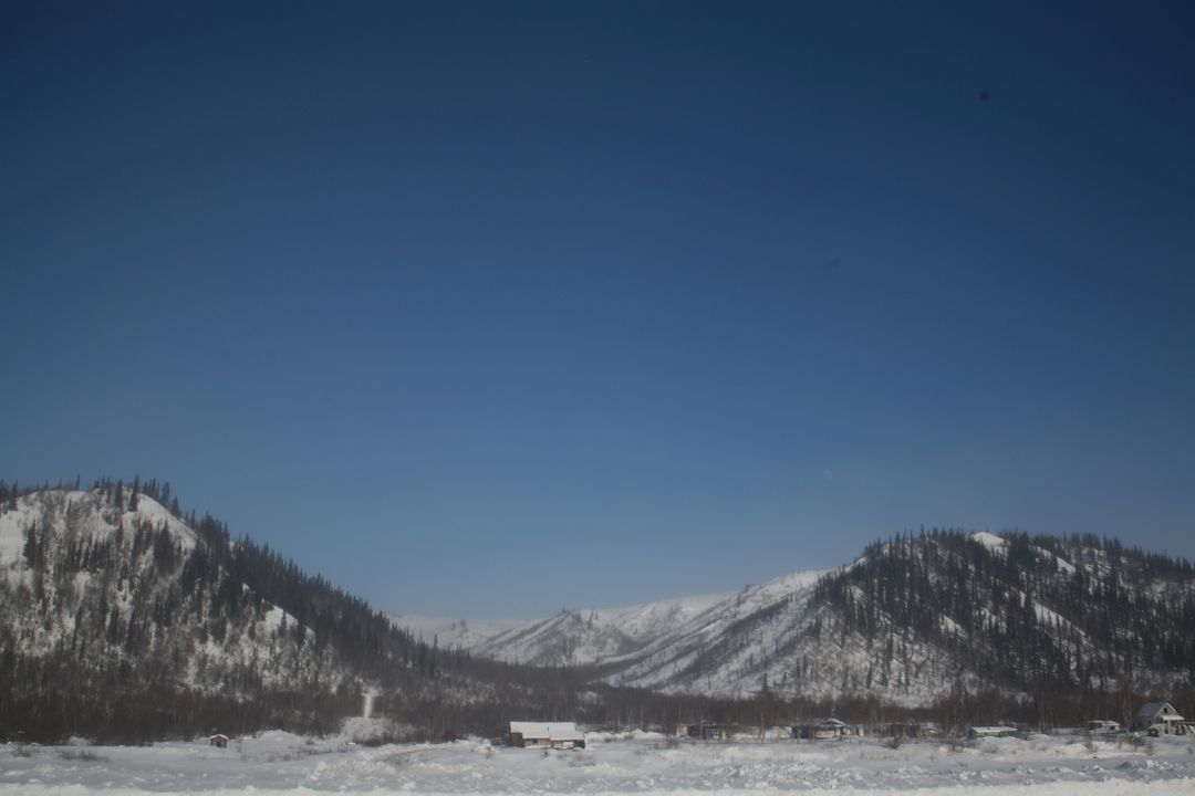 Snowy Mountain Valley with Clear Blue Sky - Free Images, Stock Photos and Pictures on Pikwizard.com