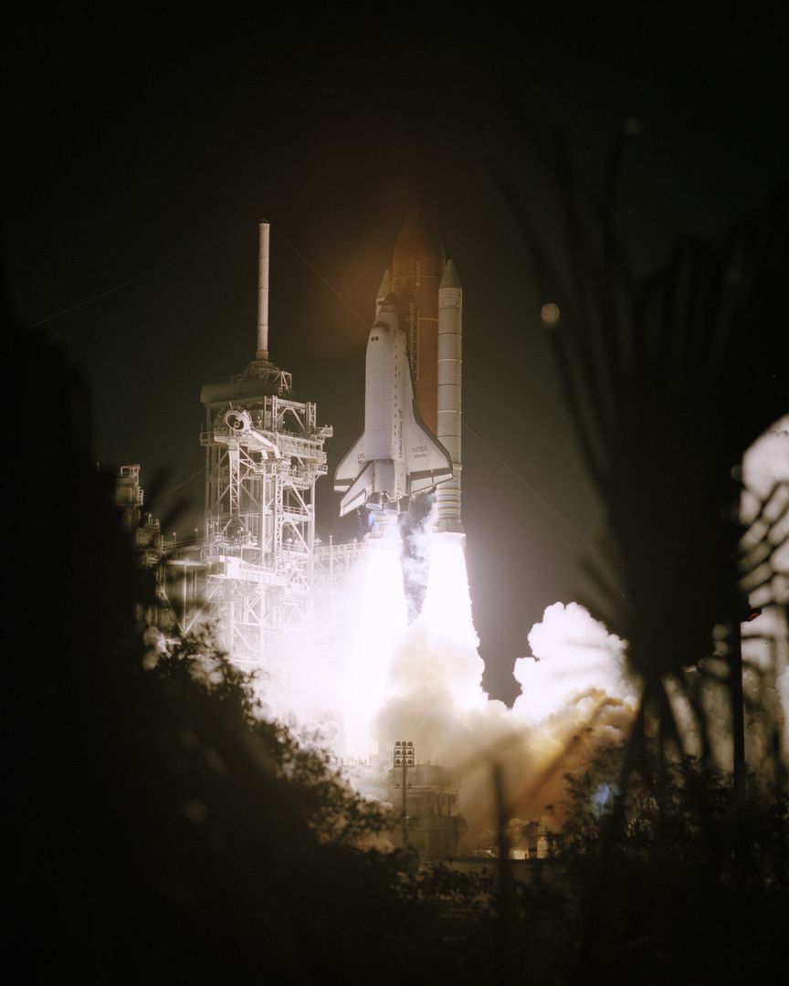 STS-81 launch view - Free Images, Stock Photos and Pictures on Pikwizard.com