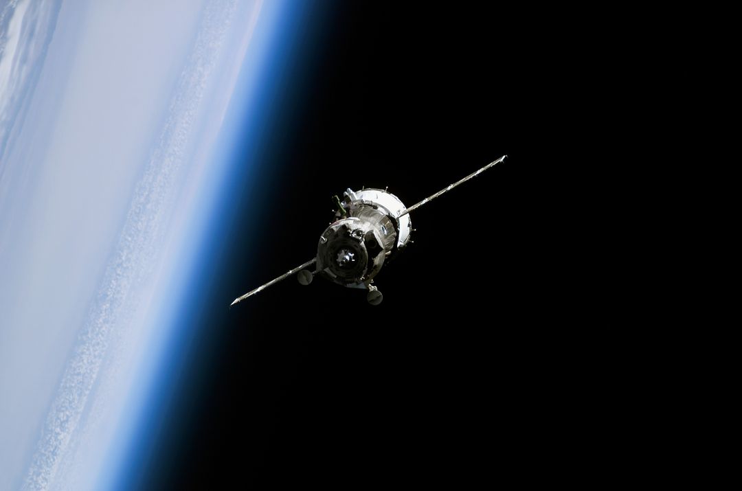 iss010e24857 - Free Images, Stock Photos and Pictures on Pikwizard.com