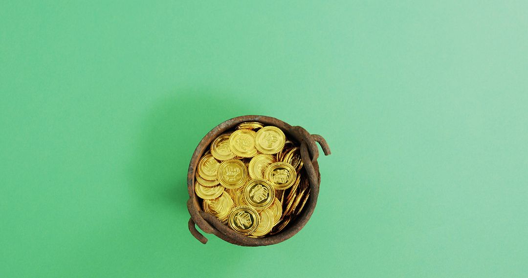 Pot of Gold Coins on Green Background Top View - Free Images, Stock Photos and Pictures on Pikwizard.com