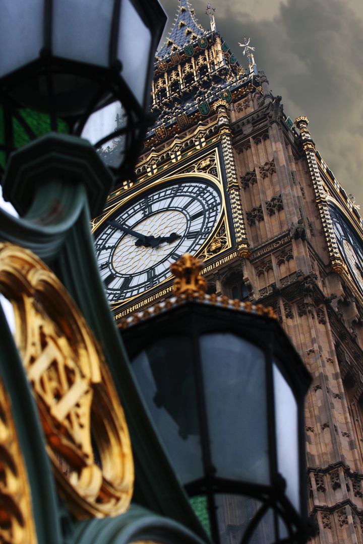 Big Ben Clock Tower Against Stormy Sky - Free Images, Stock Photos and Pictures on Pikwizard.com