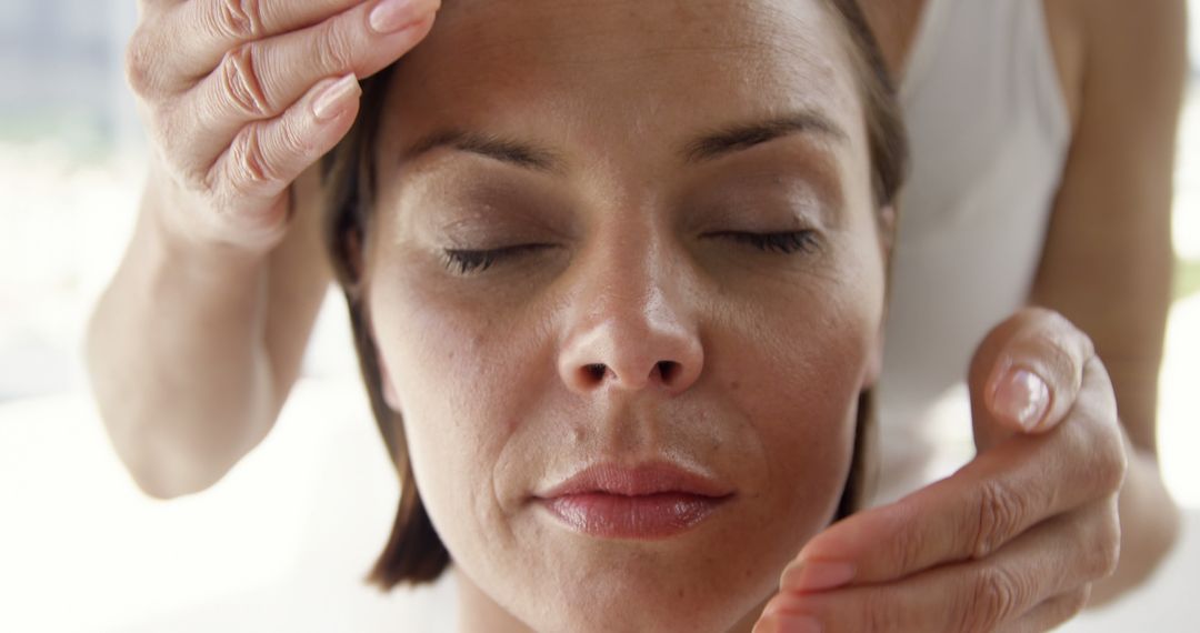 Woman Experiencing Relaxing Facial Treatment at Spa - Free Images, Stock Photos and Pictures on Pikwizard.com