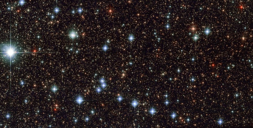Stunning Starfield with Diffraction Spikes Captured by Hubble Space Telescope - Free Images, Stock Photos and Pictures on Pikwizard.com