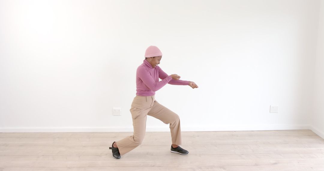 Energetic Dance in Minimalist Space: Expression Through Movement