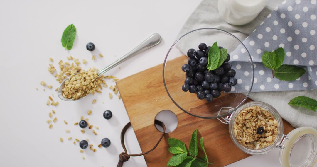 Healthy Breakfast with Blueberries and Granola