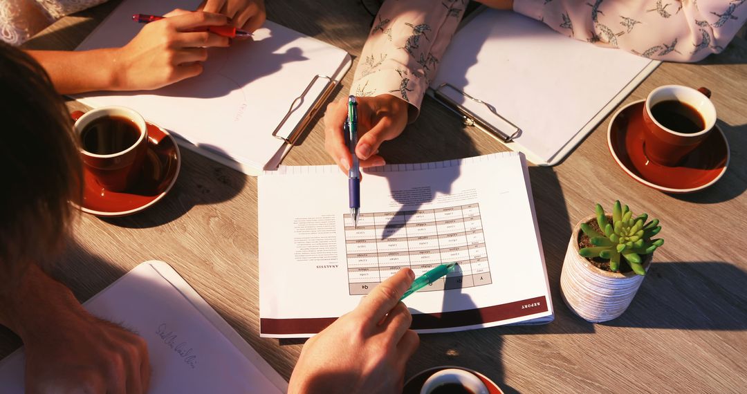 Collaborative Puzzle Solving During Coffee Break with Stationery