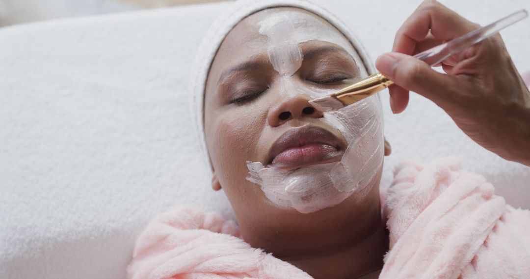 Woman in Spa Undergoing Facial Treatment with Face Mask - Free Images, Stock Photos and Pictures on Pikwizard.com