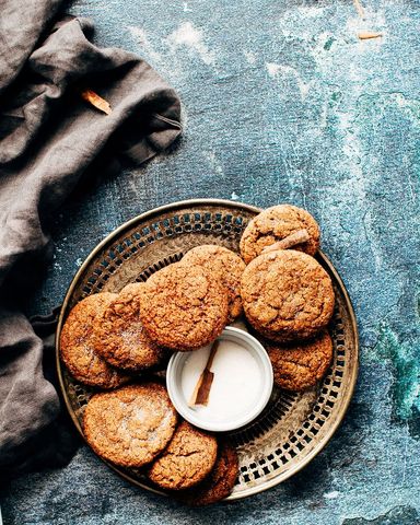 Homemade snickerdoodle cookies on vintage plate