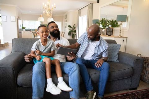 Generational bonding at home using tablet technology