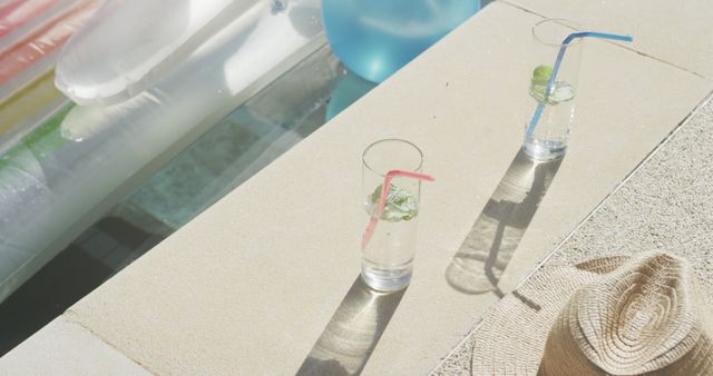 Refreshing Summer Poolside Drinks in Tall Glasses with Straws and Mint - Download Free Stock Images Pikwizard.com
