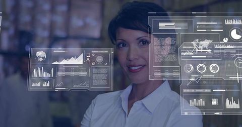 Warehouse Manager Using Digital Tools for Data-Driven Operations