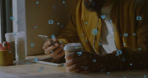 Digital Social Interaction in Urban Coffee Shop Setting