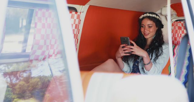 Young Woman Enjoying Road Trip In Retro Camper Van, Using Smartphone - Download Free Stock Images Pikwizard.com