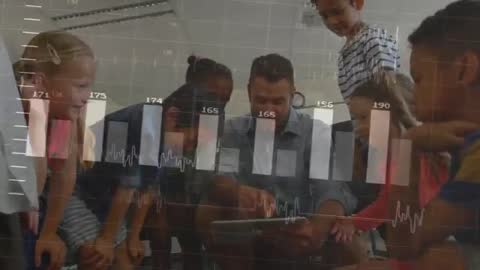 Teacher Engaging Kids in Data Learning on Tablet