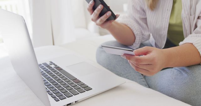 Woman Shopping Online Using Laptop and Credit Card at Home - Download Free Stock Images Pikwizard.com