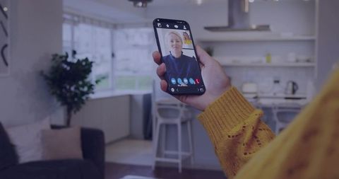 Cozy Home Video Chat Creates Strong Family Connection