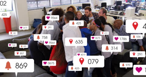 Team Brainstorming with Social Media Analytics Overlays