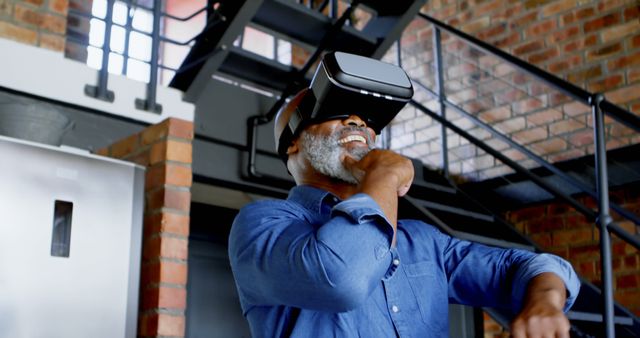Older Man Enjoying Virtual Reality Experience at Home - Download Free Stock Images Pikwizard.com