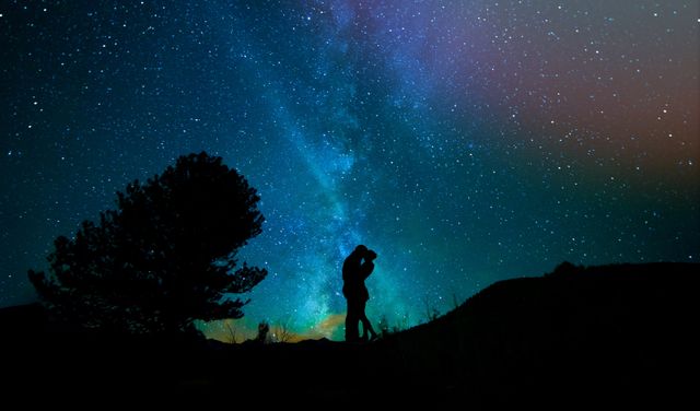 Romantic Couple Embracing Under Starry Night Sky - Download Free Stock Photos Pikwizard.com