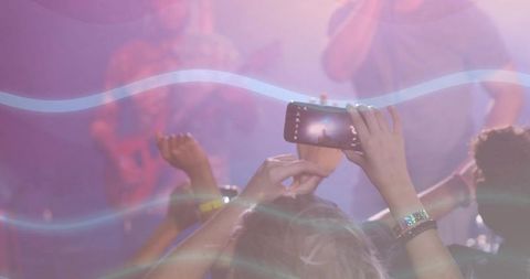 Capturing Concert Excitement with Smartphone at Event