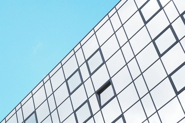 Modern Glass Building Reflecting Sky, Architectural Minimalism - Download Free Stock Photos Pikwizard.com
