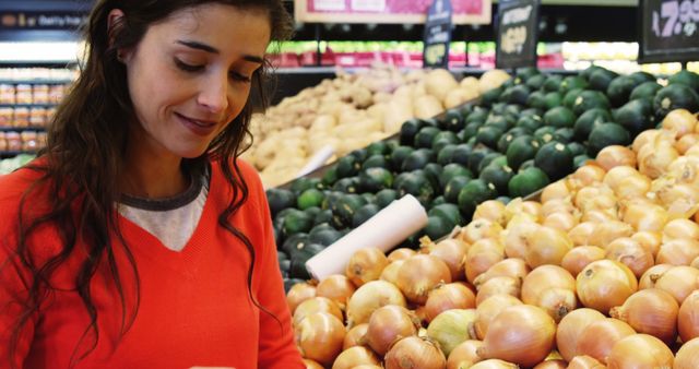 Woman Selecting Onions at Local Farmers Market - Download Free Stock Images Pikwizard.com