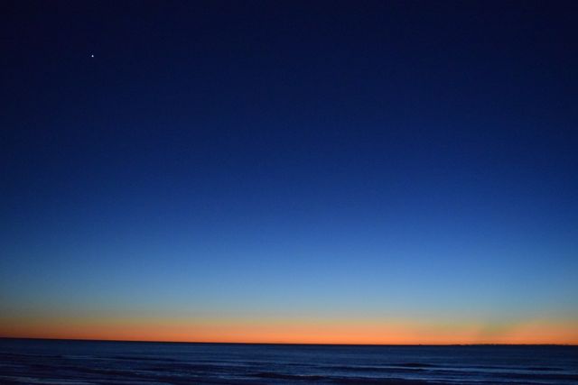 Stunning Twilight Ocean Horizon with Bright Venus Star - Download Free Stock Photos Pikwizard.com