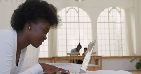 African American Family Encouraging Child's Online Learning at Home - Download Free Stock Images Pikwizard.com