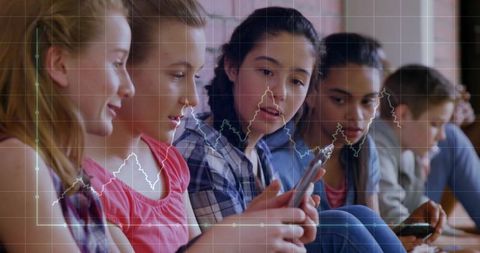 Students Using Smartphones with Digital Interface in Innovative Learning Environment