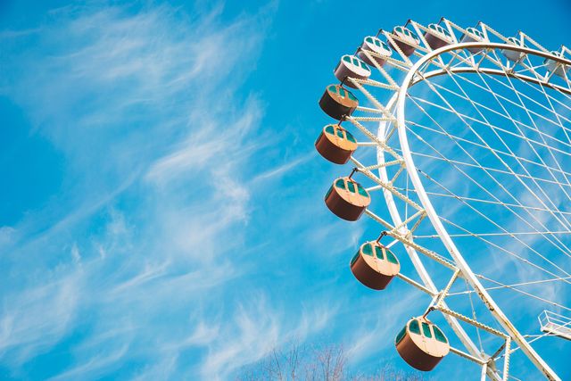 Cloudy Blue Sky over Ferris Wheel - Download Free Stock Photos Pikwizard.com