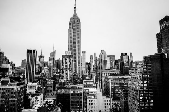 Black and White City Skyline with Iconic Skyscraper - Download Free Stock Photos Pikwizard.com