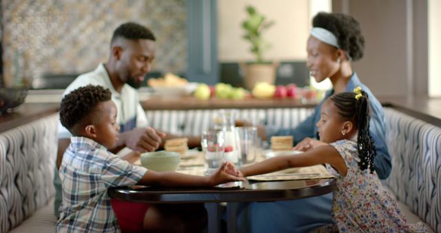 African American Family Praying Before Breakfast Meal at Home - Download Free Stock Images Pikwizard.com