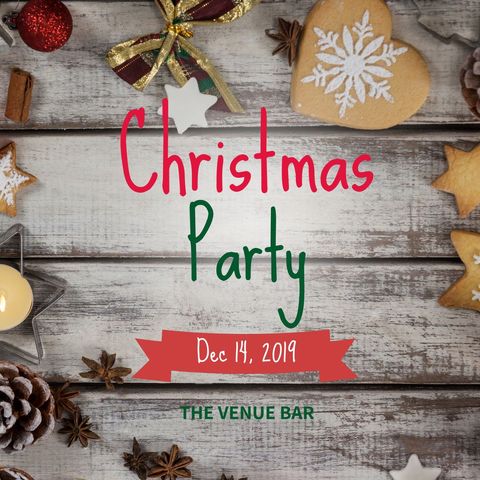 Festive christmas party invitation with cookies and decorations