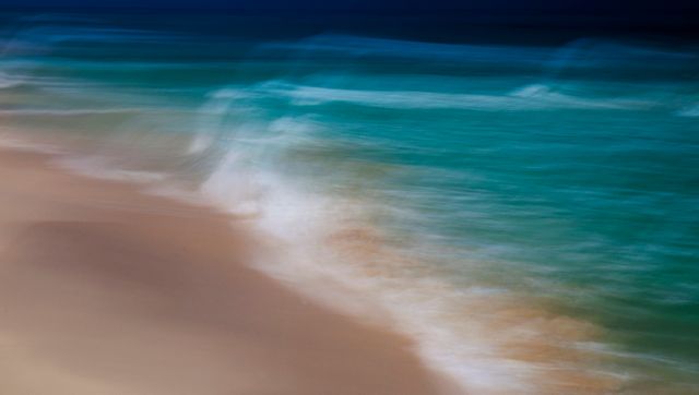 Abstract Motion Blur on Ocean Waves at Beach Shoreline - Download Free Stock Photos Pikwizard.com