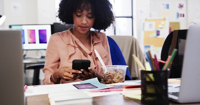 Focused Office Woman on Phone During Lunch Break - Download Free Stock Images Pikwizard.com