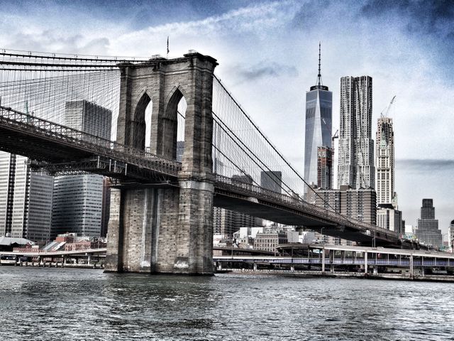 New york city bridge water - Download Free Stock Photos Pikwizard.com