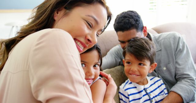 Happy Family Portrait With Parents And Children Smiling - Download Free Stock Images Pikwizard.com